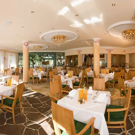 Strass - Sport & 4* 迈尔霍芬