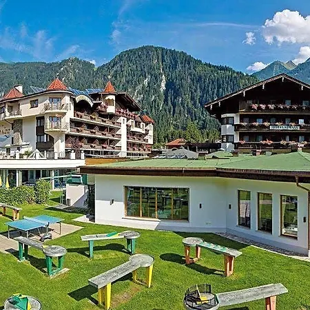 Hotel Strass - Sport & 4*