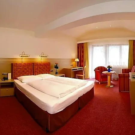 Hotel Strass - Sport & Mayrhofen