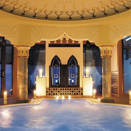 Strass - Sport & فندق مايرهوفن