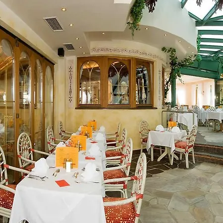 Hotel Strass - Sport & 4*