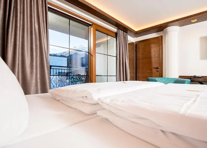 Strass - Sport & Hotel Mayrhofen