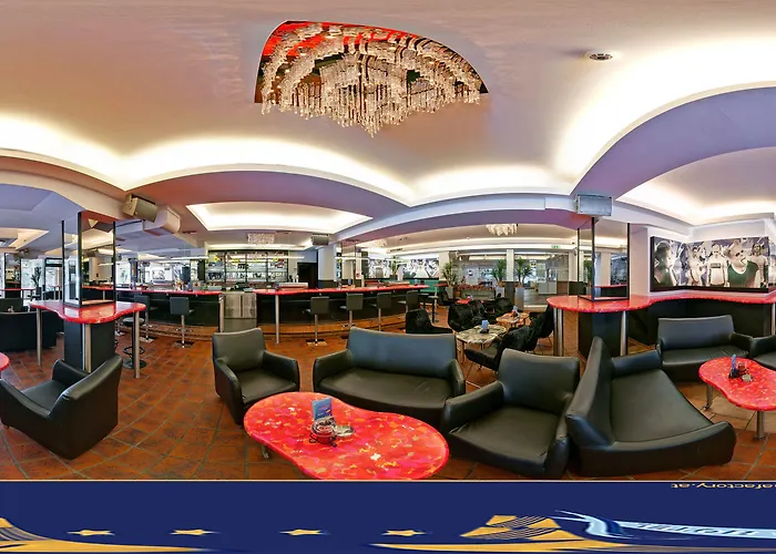 Strass - Sport & 4* Майрхофен