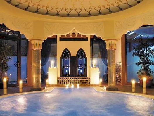 Отель Strass - Sport & 4*