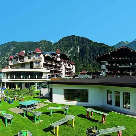 Strass - Sport & Hotel