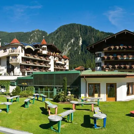 Hotel Strass - Sport &