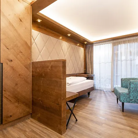 Strass - Sport & 4* Mayrhofen