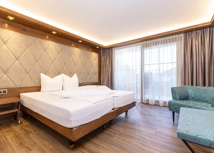 Strass - Sport & 4* Mayrhofen